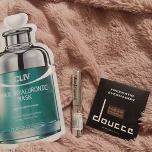 Make up bundle